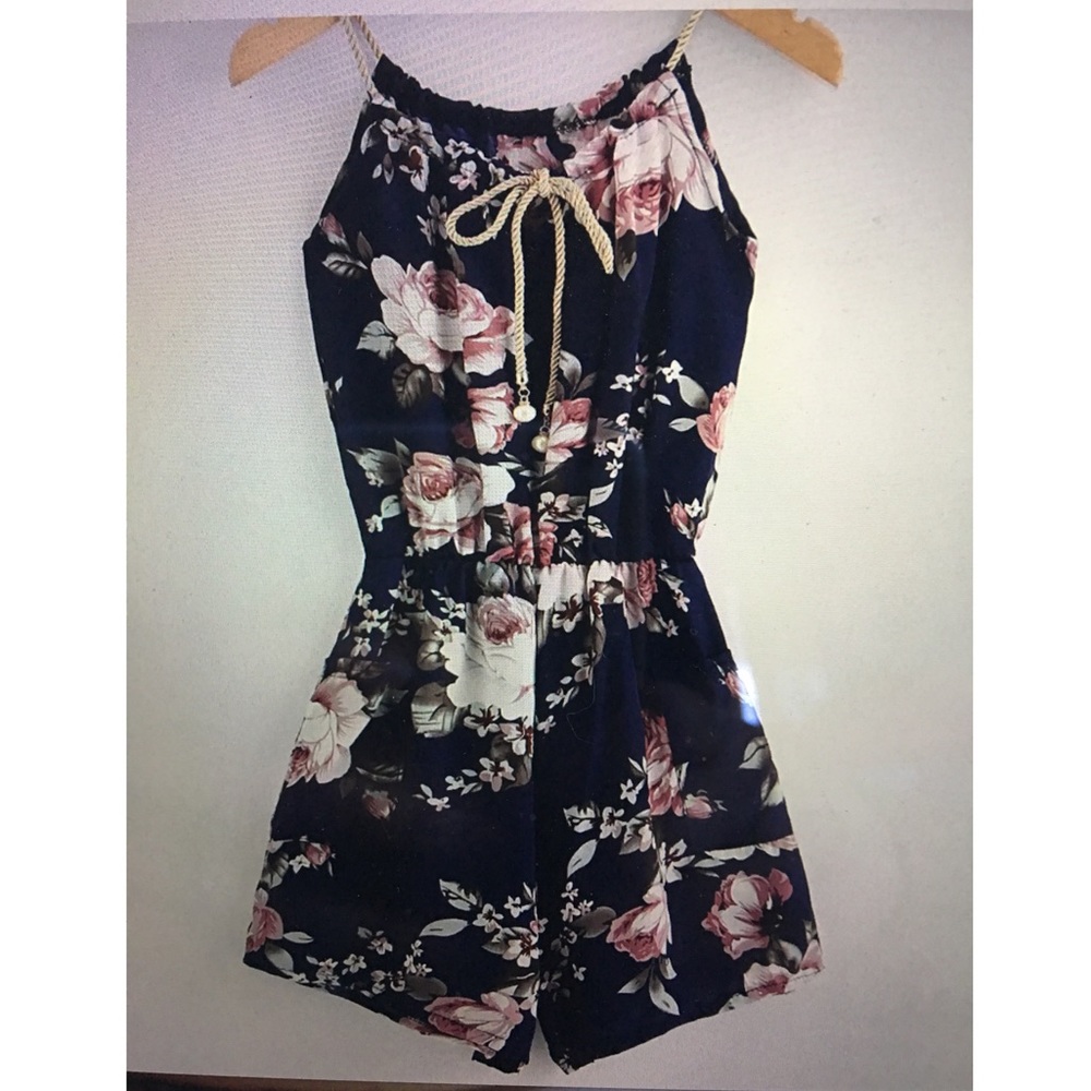 Floral Romper with Pockets 👗